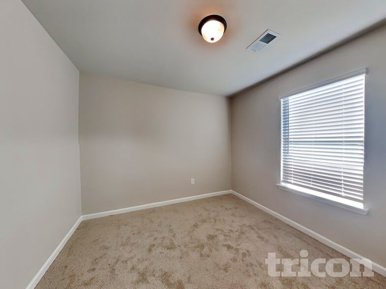 Building Photo - 748 Galveston Way