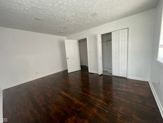 Building Photo - 2908 Hillside Ave