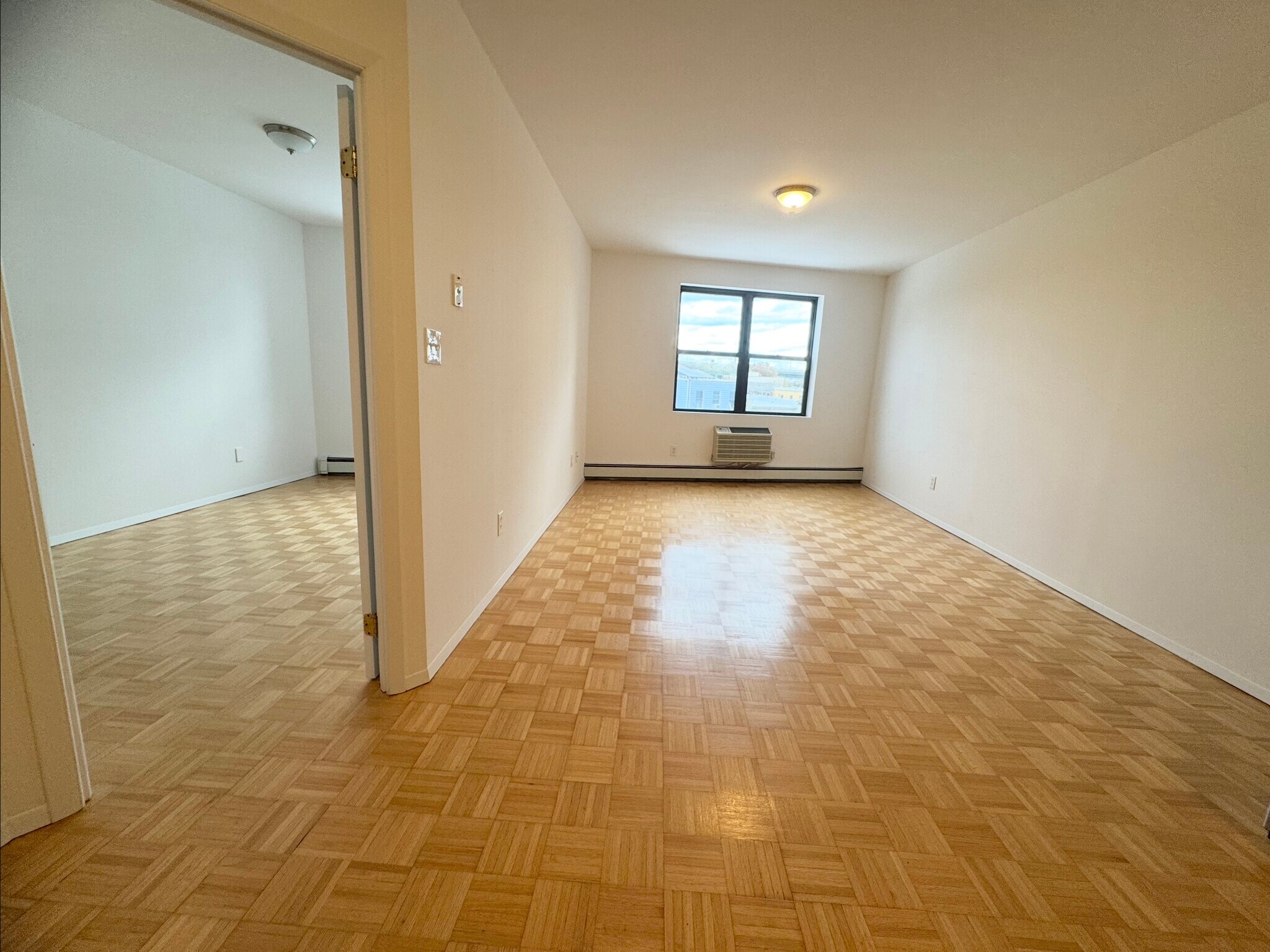 Building Photo - 1829 26th Ave