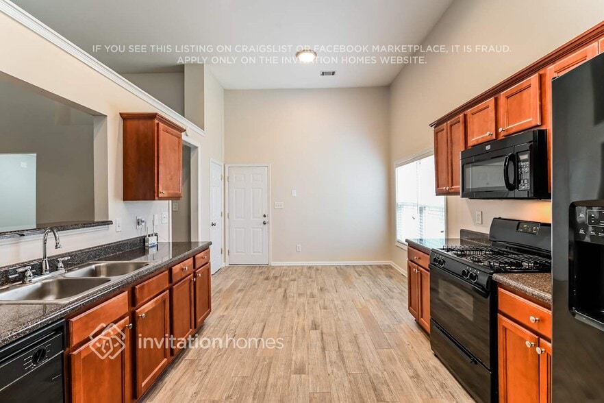 Building Photo - 2526 Gristhaven Ln