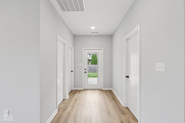 Building Photo - 8355 Fieldfare Way