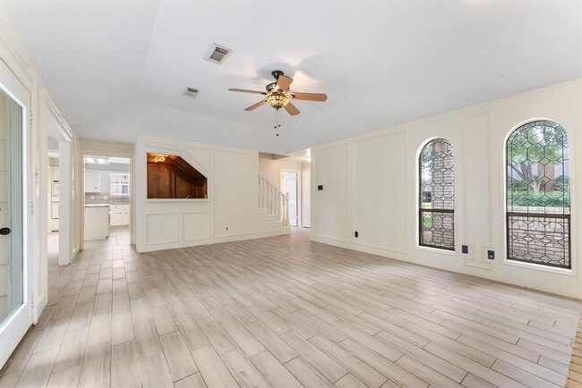 Building Photo - 10310 Great Plains Ln