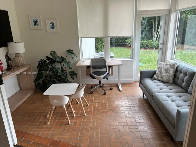 Building Photo - 1240 S Alhambra Cir