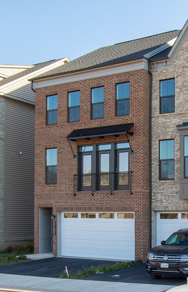 Building Photo - 5227 Ridgeview Retreat Dr