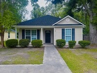 Building Photo - 10 W Howell Dr