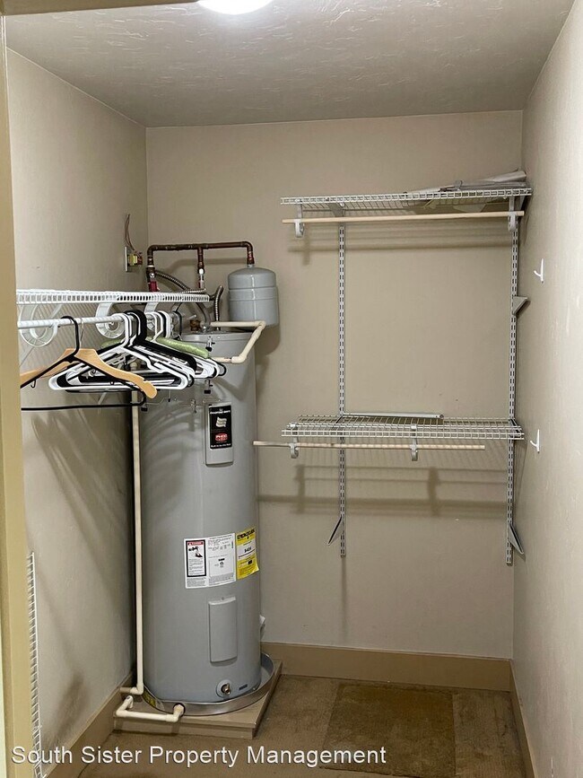 Building Photo - 3 br, 3 bath House - 310 E Aspenwood