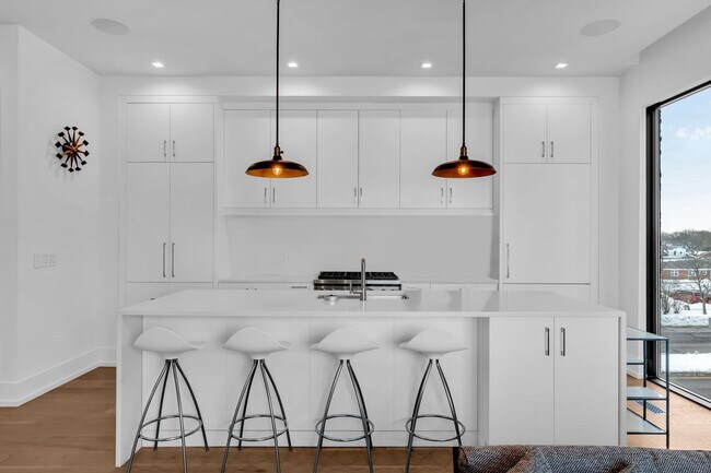 Building Photo - 200 Ocean Ave N