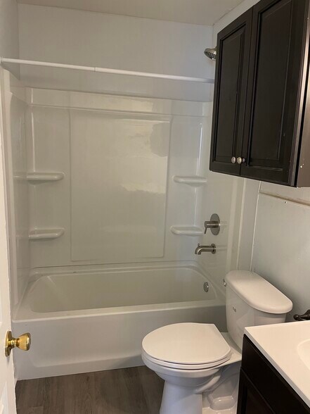 Building Photo - 836 Rodey Ave