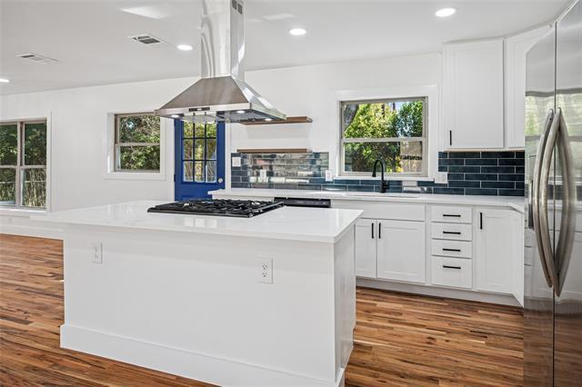 Building Photo - 9946 Kilarney Dr