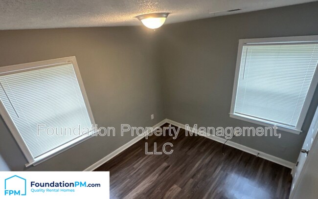 Building Photo - 3077 Beaumont Ave