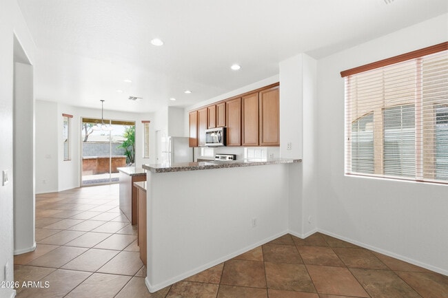 Building Photo - 4157 E Santa Fe Ln