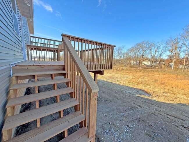 Building Photo - 8125 N Brown Station Rd