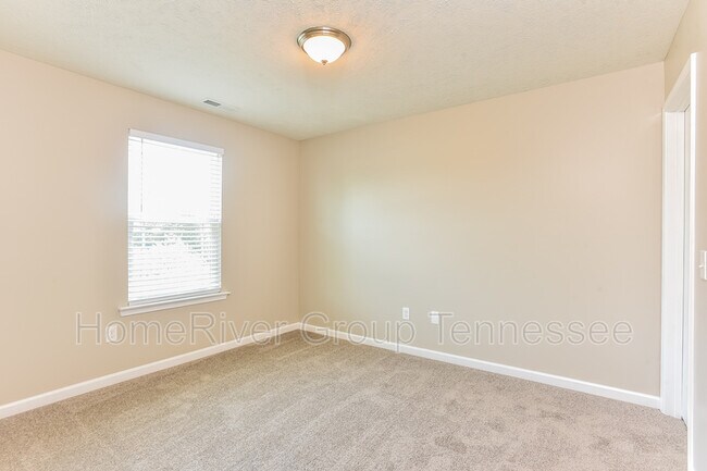 Building Photo - 2829 Painted Pony Dr