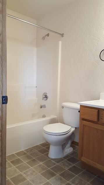 Building Photo - 37 Appleway Dr