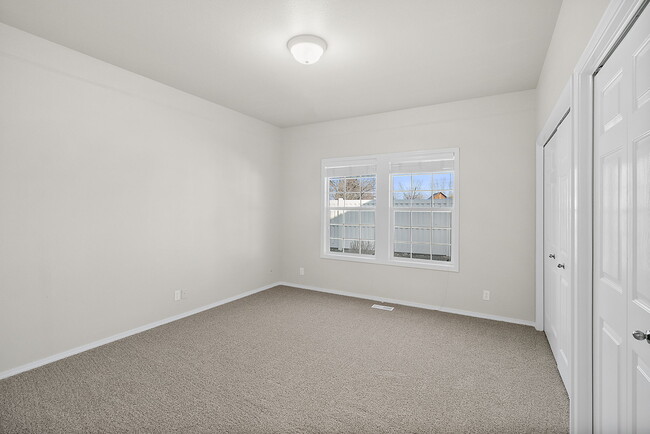 Building Photo - 10460 W Achillea St