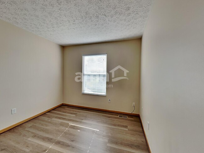 Building Photo - 8510 Reynoldswood Dr