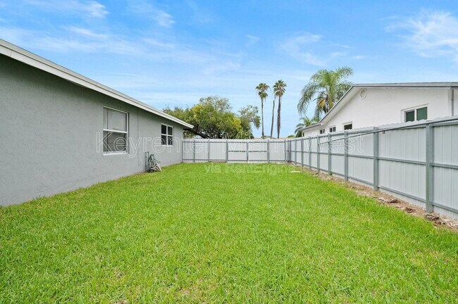 Building Photo - 14290 SW 287th St