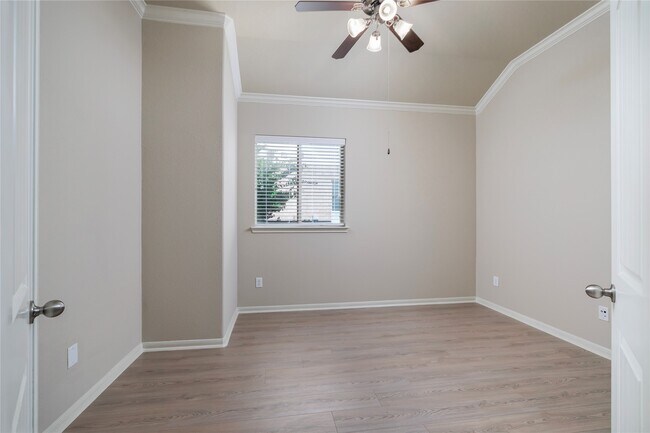 Building Photo - 171 Black Swan Pl