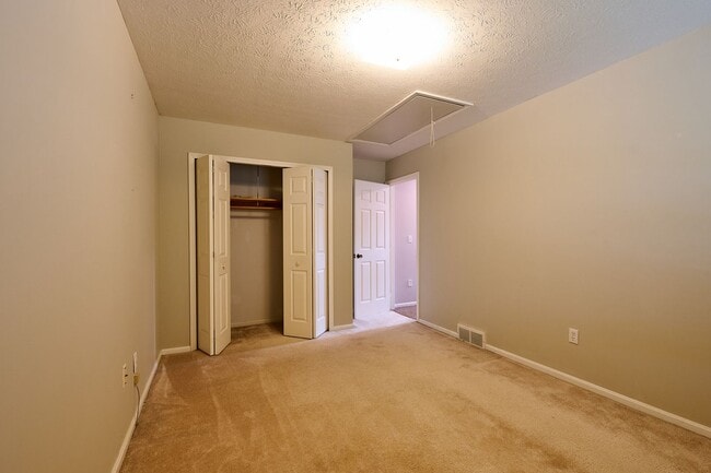 Building Photo - 32976 Edwards Ave