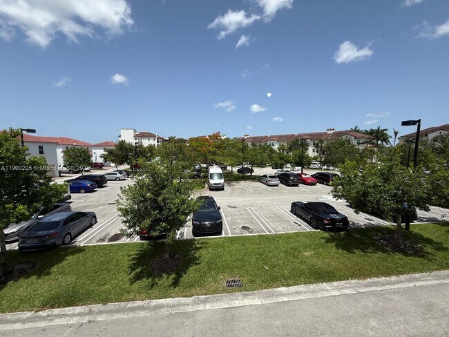 Building Photo - 9061 SW 169th Ct