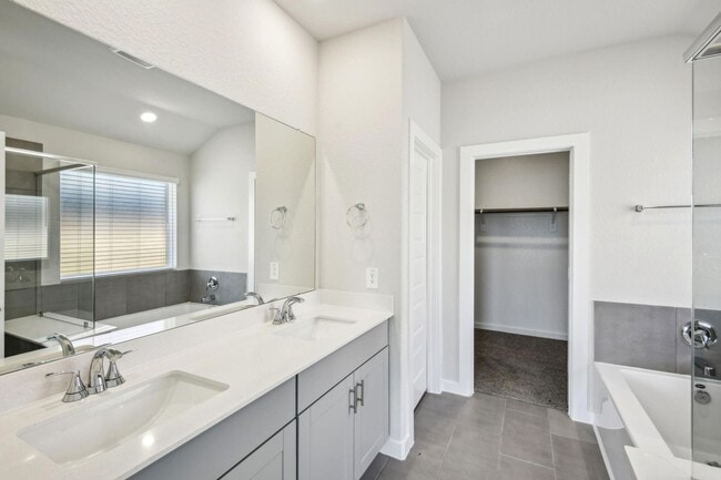 Building Photo - 6442 Sugarcane Ln