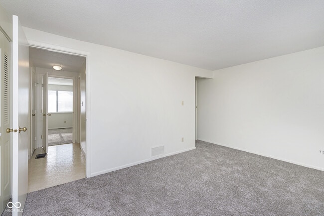 Building Photo - 114 Greenwood Trail N Dr