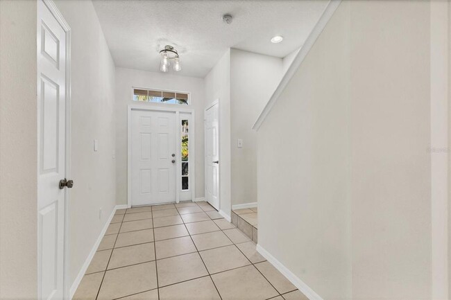 Building Photo - 4104 Crabtree Ave