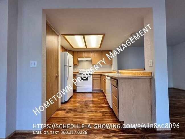 Building Photo - 4403 Chardonnay Dr SE