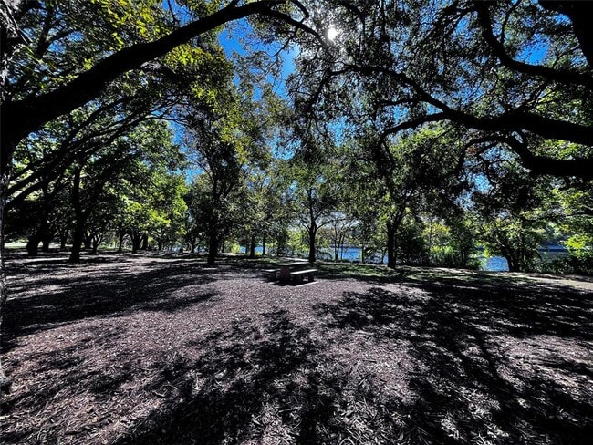 Building Photo - 1507 Holly St