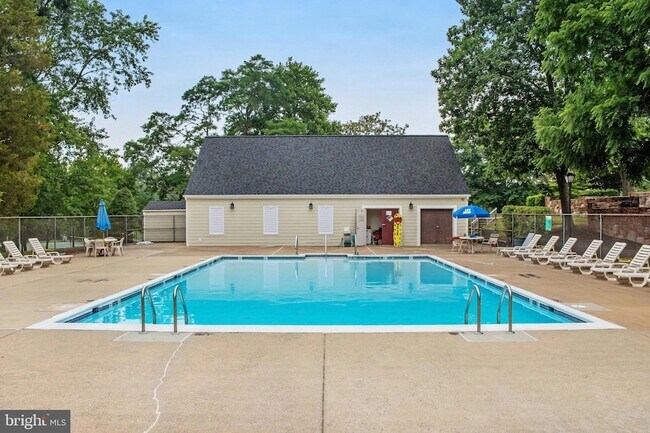 Building Photo - 13659 Orchard Dr