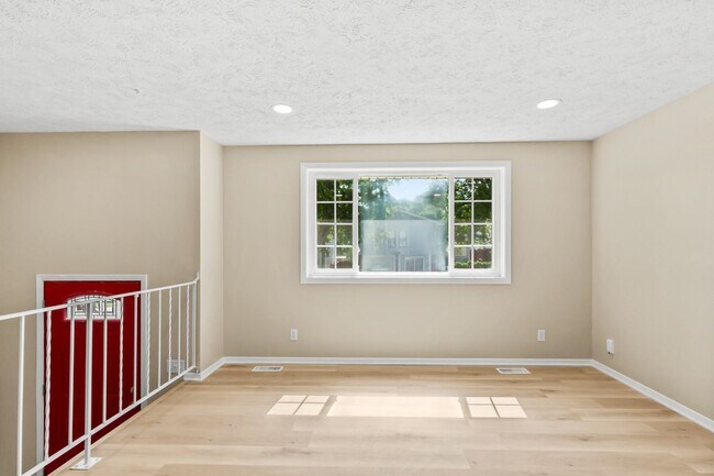 Building Photo - 5732 S 137th St