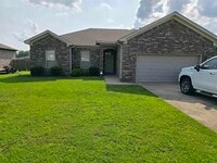 Building Photo - 20 Stonehenge Dr