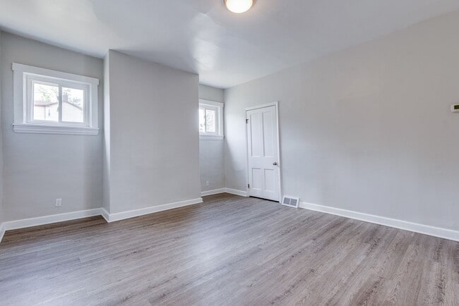 Building Photo - 221 Millbridge St