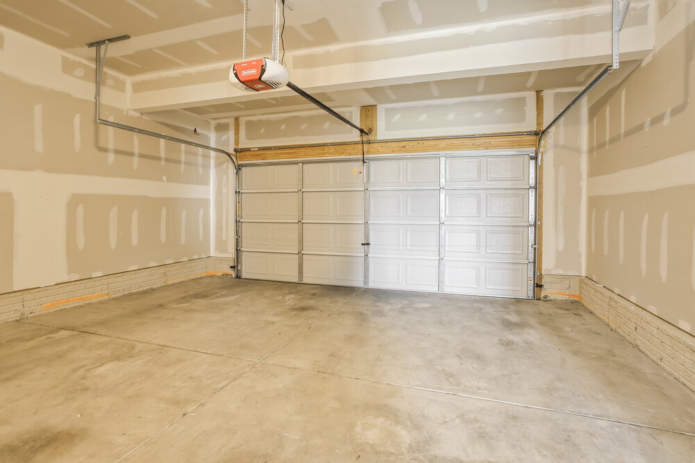 Building Photo - 804 Zeller Dr