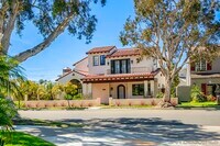 Building Photo - 1010 Pine St