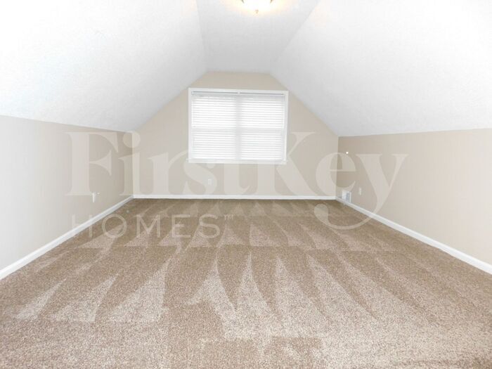 Building Photo - 2493 Tarbet Dr