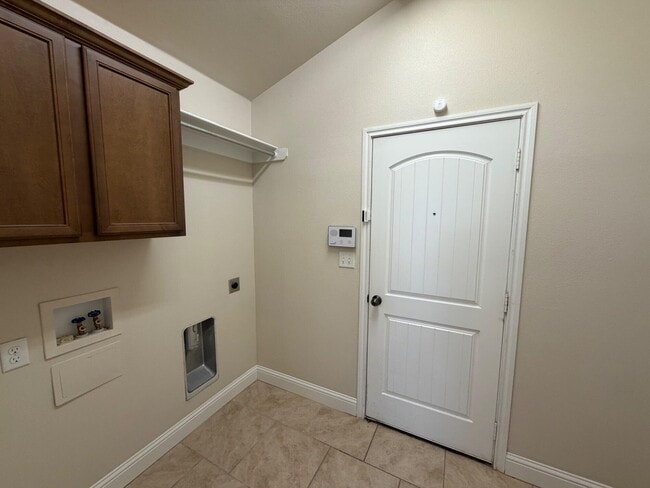 Building Photo - 3608 Ridgely Ave