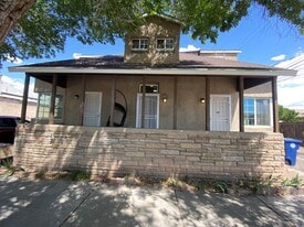 Building Photo - 508 5th St SW