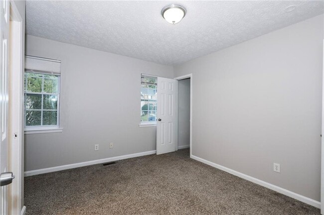 Building Photo - 7215 Crestside Dr