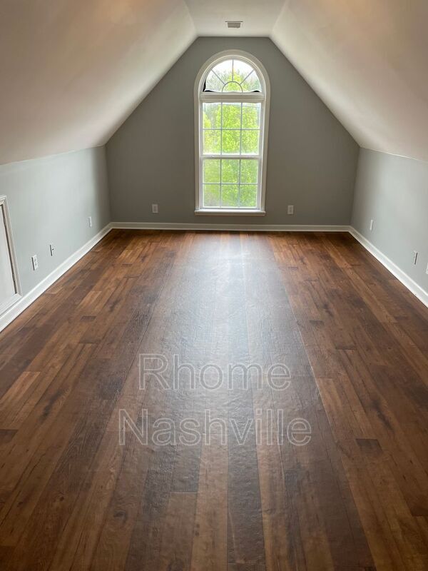 Building Photo - 1040 Blairfield Dr