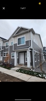 Building Photo - 9346 N Bartlett Ln
