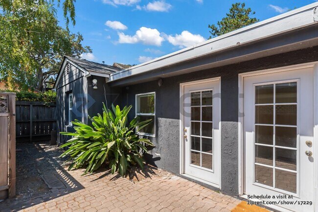 Building Photo - 96 Loyola Ave