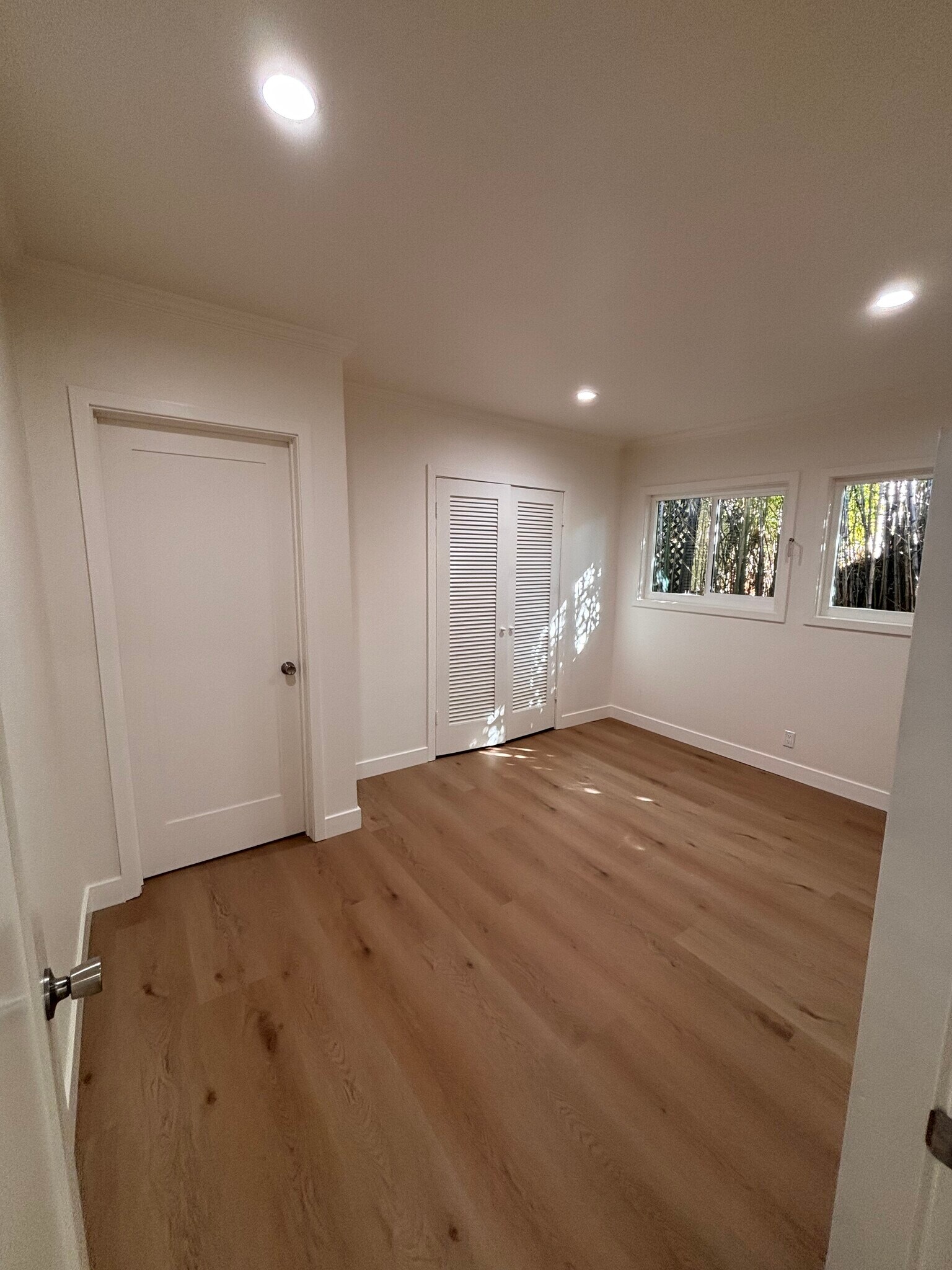 Building Photo - 6534 Peach Ave