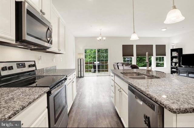 Building Photo - 369 Weatherstone Dr