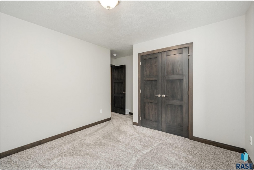 Building Photo - 4612 W 34th St N