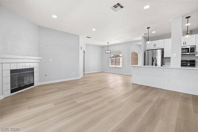 Building Photo - 6821 Santa Isabel Ave
