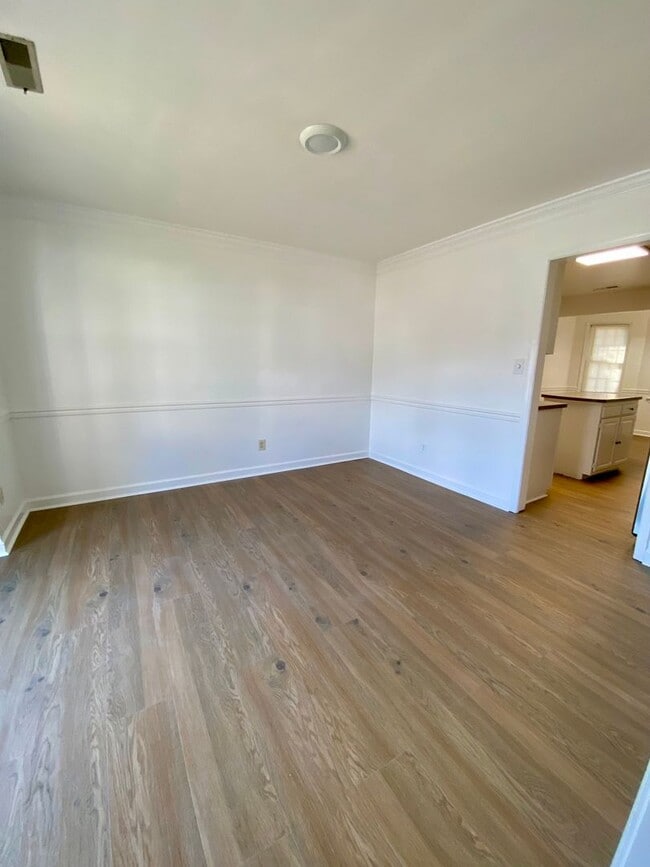 Building Photo - Wesleyan Pines