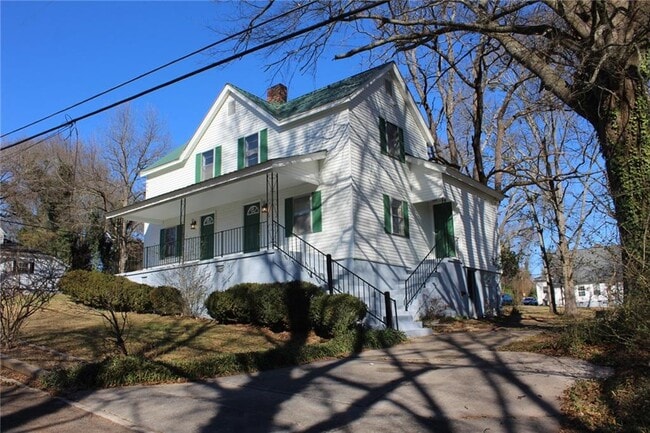 Building Photo - 11 Liberty St