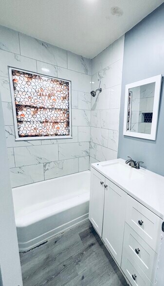 Building Photo - 800 West Ave