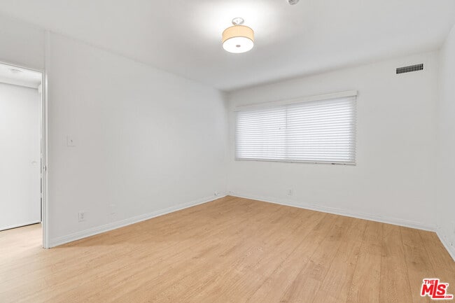 Building Photo - 7712 Pso Del Rey